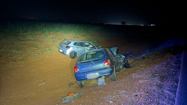 Uma pessoa morre e quatro ficam feridas em batida frontal na LMG-810, em MG