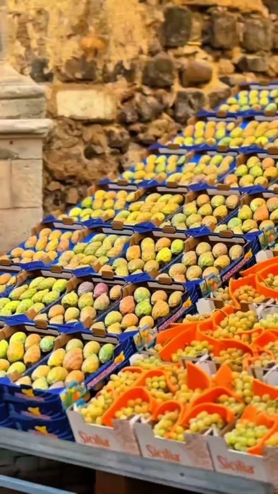 🍂 L’autunno ha il sapore della tradizione. Manca sempre meno a uno degli eventi più belli e attesi del nostro paese: la...