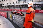 Aston Martin se hunde