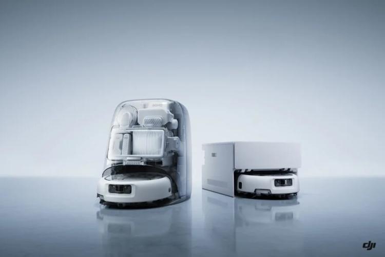 DJI dévoile son nouvel aspirateur-robot Romo 2 qui aspire tout sauf vos données