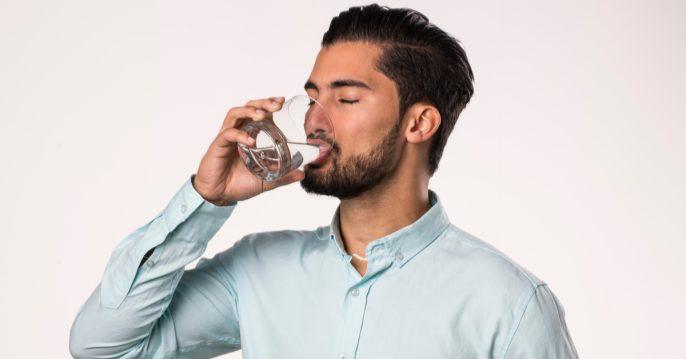 نصائح حول طريقة شرب الماء بعد ساعات الصيام