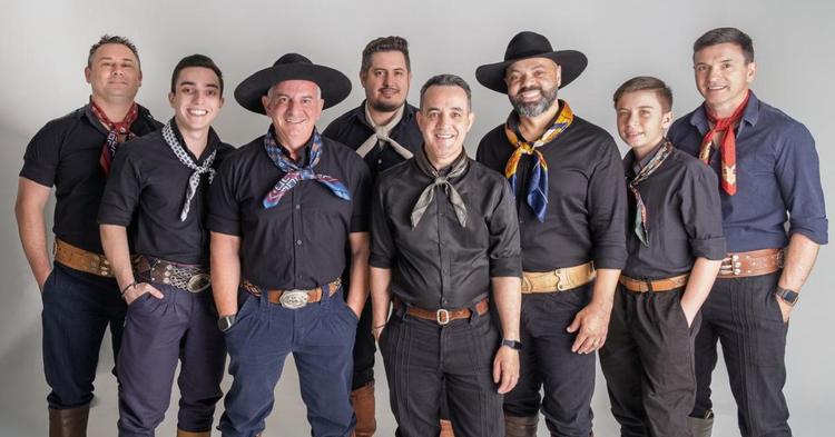 Tchê Garotos abre Festival do Pescador do Bom Sucesso em Balneário Camboriú