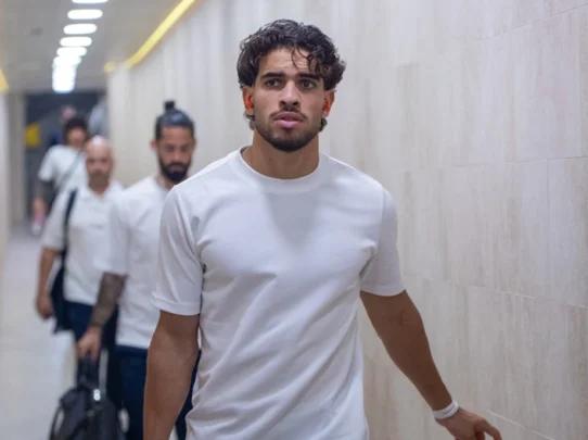الزلزولي يثير غضب الجمهور المغربي بسبب قميص سبتة المحتلة