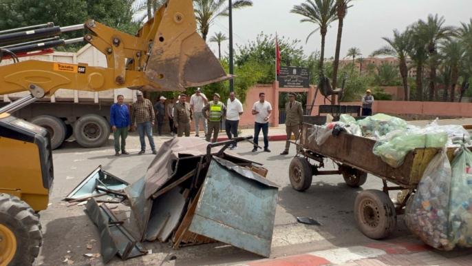 بالصور.. حجز عشرات العربات لبيع الأكل و ”الميخالة” في حملة بمراكش