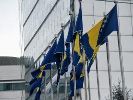 Elezioni in Bosnia-Erzegovina: Paese diviso e in stallo 30 anni dopo la guerra