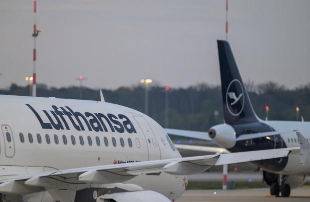 “لوفتهانزا” الألمانية تلغي 20 ألف رحلة جوية بسبب نقص الوقود