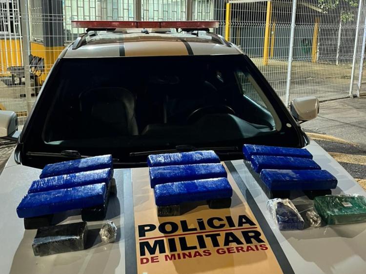 Motorista é preso com 19 barras de maconha e um tablete de crack durante abordagem na BR-259, em Aimorés