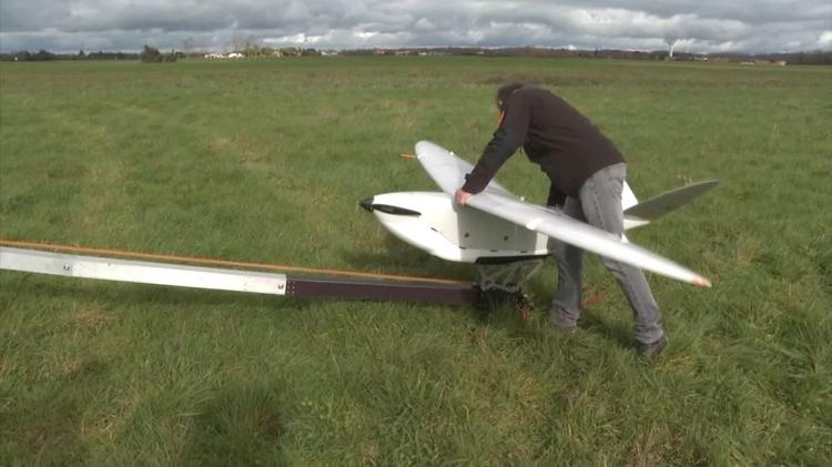 VIDÉO - Des ailes légères, un déploiement rapide... Ces drones français livrés à l'armée ukrainienne