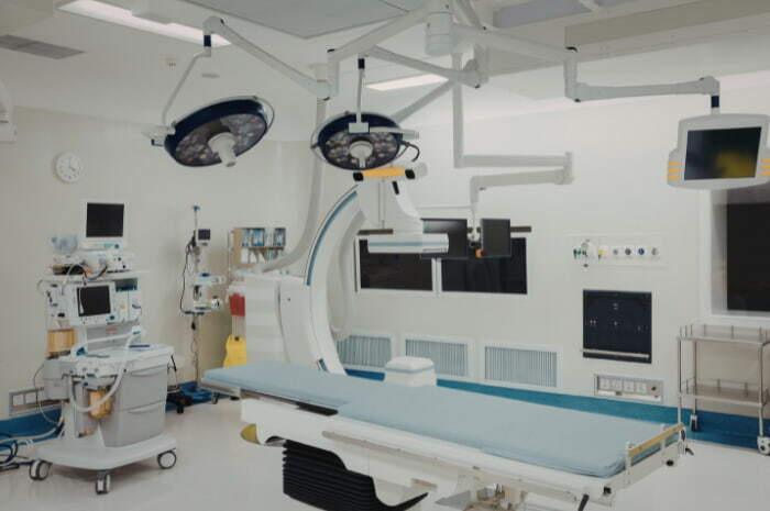 sala operatoria lettino