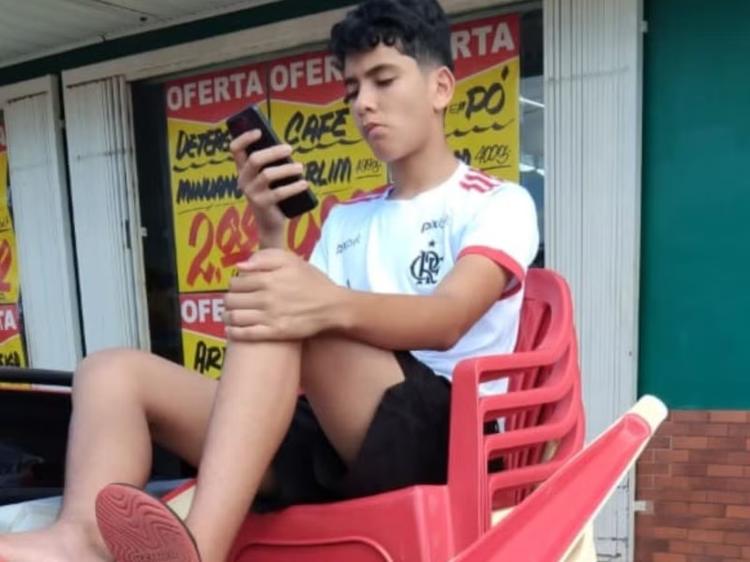 Adolescente atropelado quando andava de bicicleta morre após uma semana internado no Acre