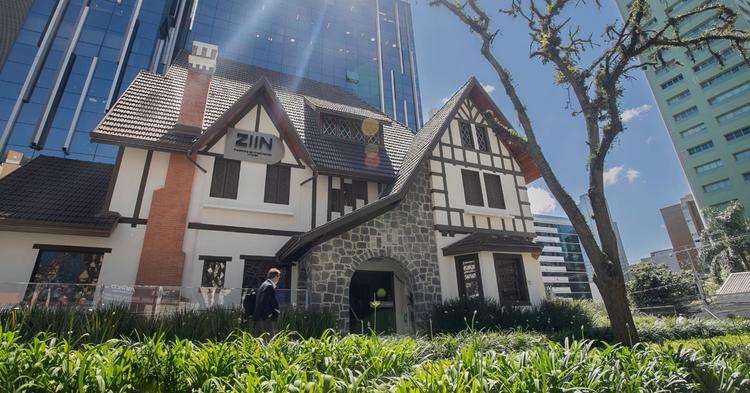 Casarão abriga investimentos e história em Curitiba