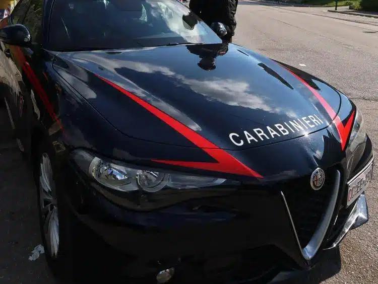 Castellammare di Stabia, ragazza attirata sui social e sequestrata per ore in cantina: arrestato 26enne per violenza sessuale