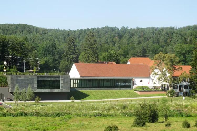 Museu Lalique sofre assalto e fecha temporariamente para investigações na França
