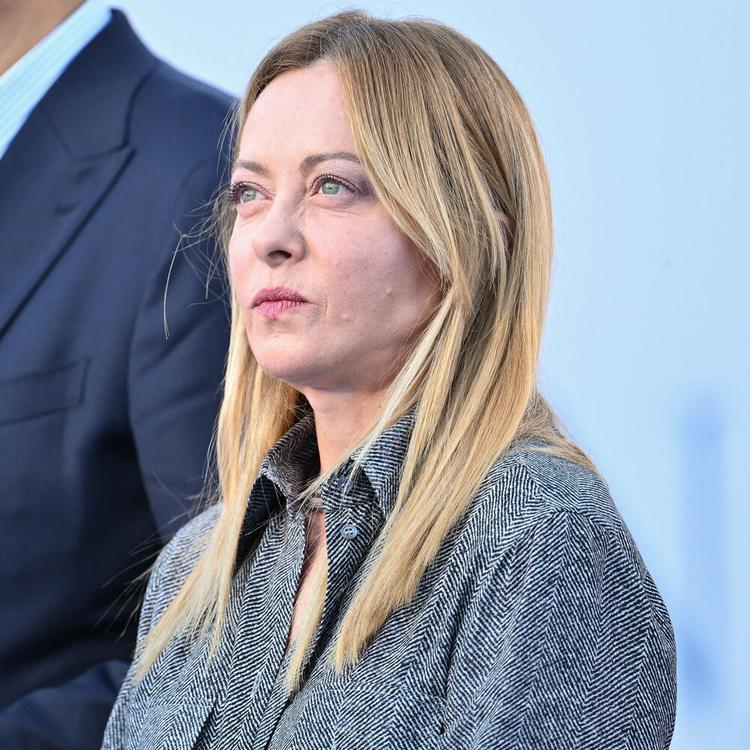 Spiava i conti correnti dei politici, concluse le indagini su Vincenzo Coviello. Tra gli '...