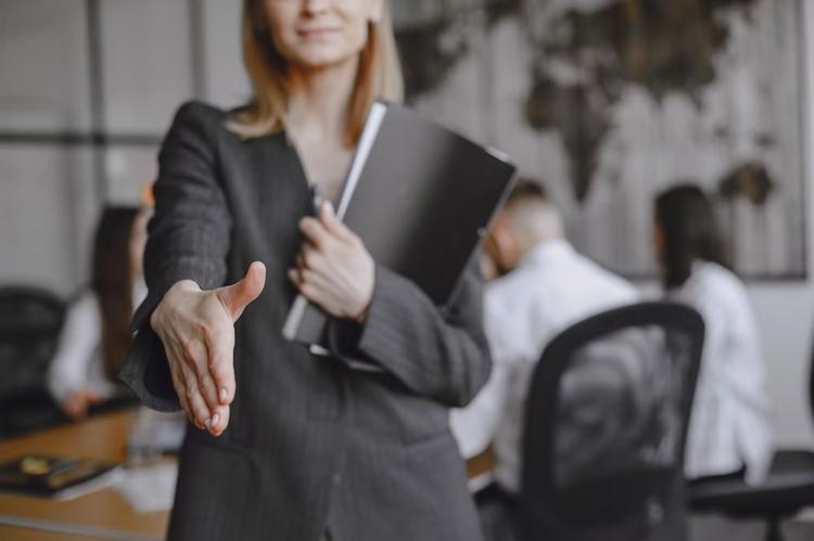 Concursos, empregos e cursos: confira as oportunidades abertas no Ceará nesta segunda (15)