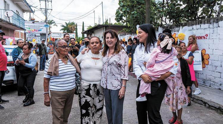 Habitantes de Yautepec estrenan obras públicas gestionadas por Melissa Montes de Oca