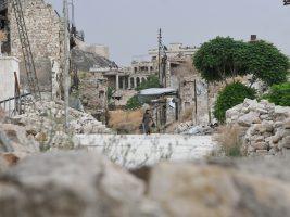 Siria. P. Karakach (parroco latino Aleppo): “Paese ferito ma non senza speranza. Aiutare i cristiani a rimanere”