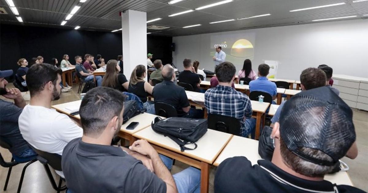 Cooperativa Coamo inicia 30ª turma do Programa Jovens Líderes Cooperativistas