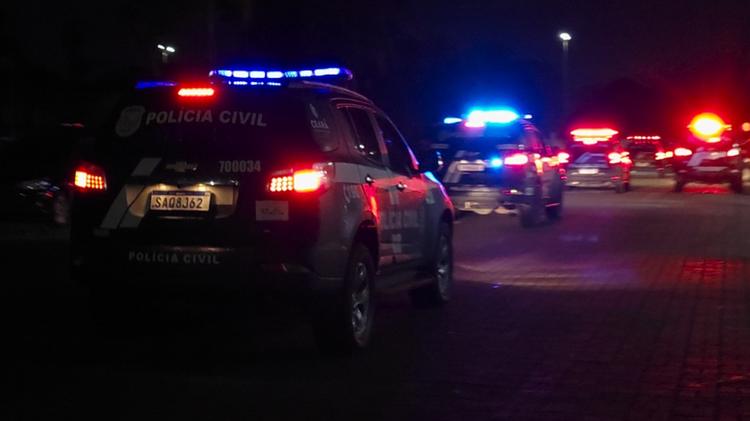 Polícia Civil prende 16 suspeitos e bloqueia R$ 10 milhões em operação contra facção no Ceará