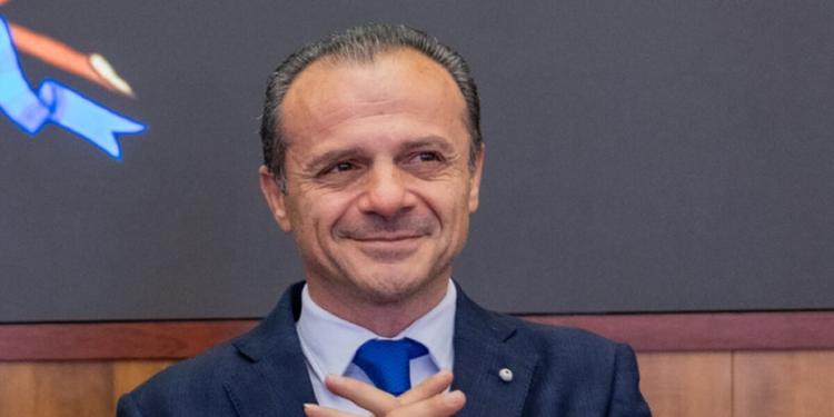 La mossa di Cateno De Luca: Sud chiama Nord si allea con Fratelli d'Italia per le politiche 2027. "Ma mani libere in Sicilia"