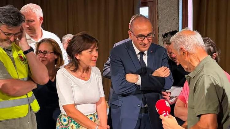 Incendies : "Je veux dire ma reconnaissance à ceux qui se battent depuis des jours", Carole Delga