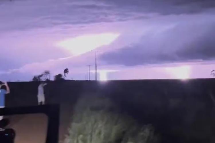 Após registro no fim de semana, caçadores de tempestades voltam a filmar 'supercélula' no RS; veja VÍDEO