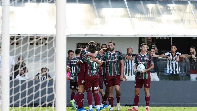 Fluminense vira no fim sobre Santos de Neymar, em jogo com golaços na Vila