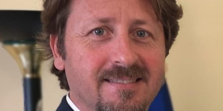 FdI, Manlio Messina avverte: "Adesso apro il telefono e vi spiego cosa muove chi gestisce il partito di Fratelli d’Italia"