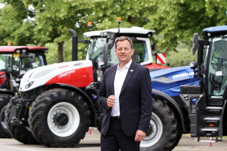 CNH investe 21 milioni a Modena: la Tractor Valley accelera verso il futuro digitale