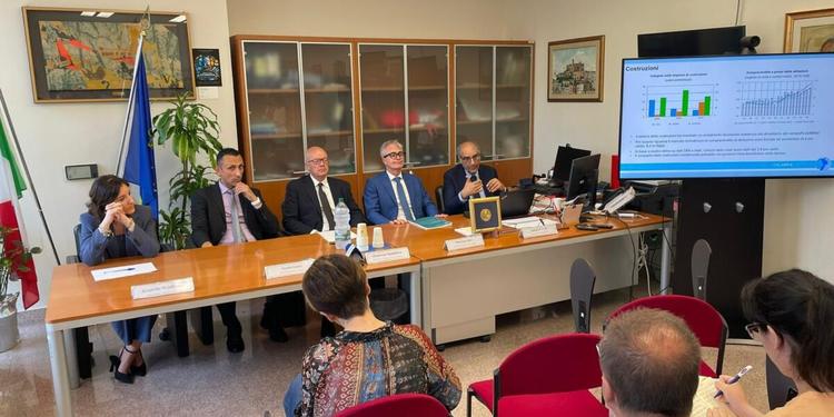 Il pil della Calabria sopra la media nazionale. Il Sud cresce più del Nord per il quarto anno consecutivo