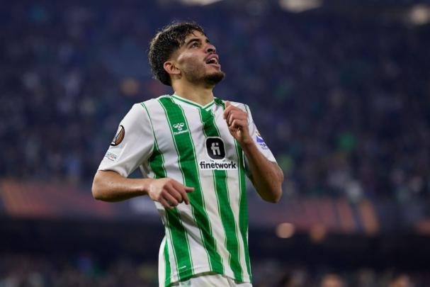 عدوى فيروسية تحرم الزلزولي من مواجهة ريال مدريد