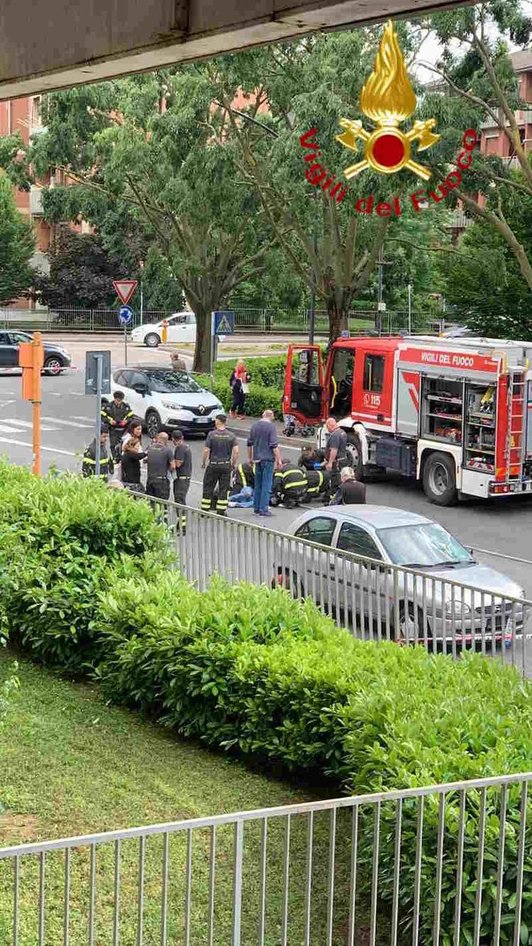 Asti donna investita con bimbo