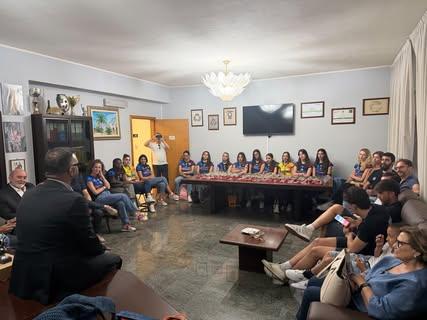 #pallovoloserieb Questa sera abbiamo ricevuto in municipio le ragazze della Futura Volley che hanno conquistato la Serie...