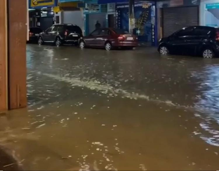 Teresópolis decreta estado de emergência por causa das chuvas