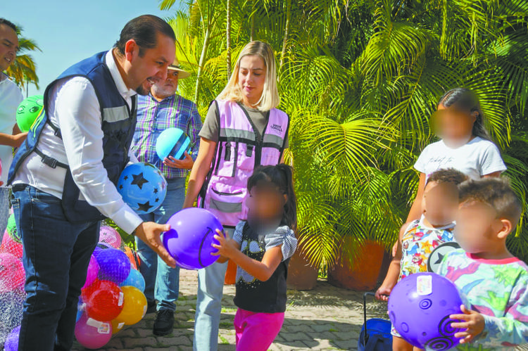 ¡Diversión al máximo! Festejan a la niñez de Temixco con el "Aqua Kid's"