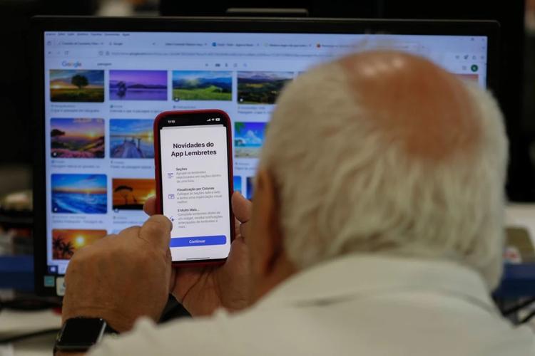 Idoso diante do muno digital: envelhecimento populacional será a principal característica da dinâmica populacional brasileira do século XXI, com a oportunidade de um bônus da longevidade materializado na consolidação da chamada 