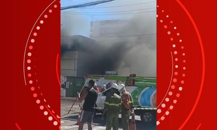 Incêndio em subestação de energia elétrica é apagado após três horas de trabalho dos bombeiros; alguns bairros seguem afetados