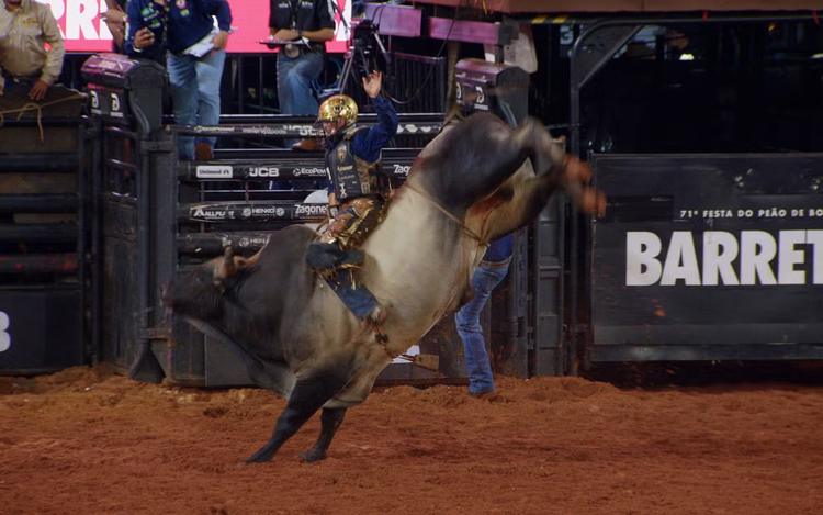 Após estreia frustrante, americano Andrew Alvidrez tem maior nota da 2ª noite do Rodeio Internacional de Barretos