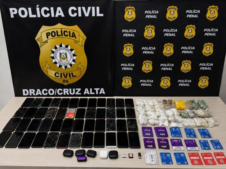 Operação conjunta da Polícia Civil e Polícia Penal apreende celulares e drogas no Presídio Estadual de Cruz Alta*