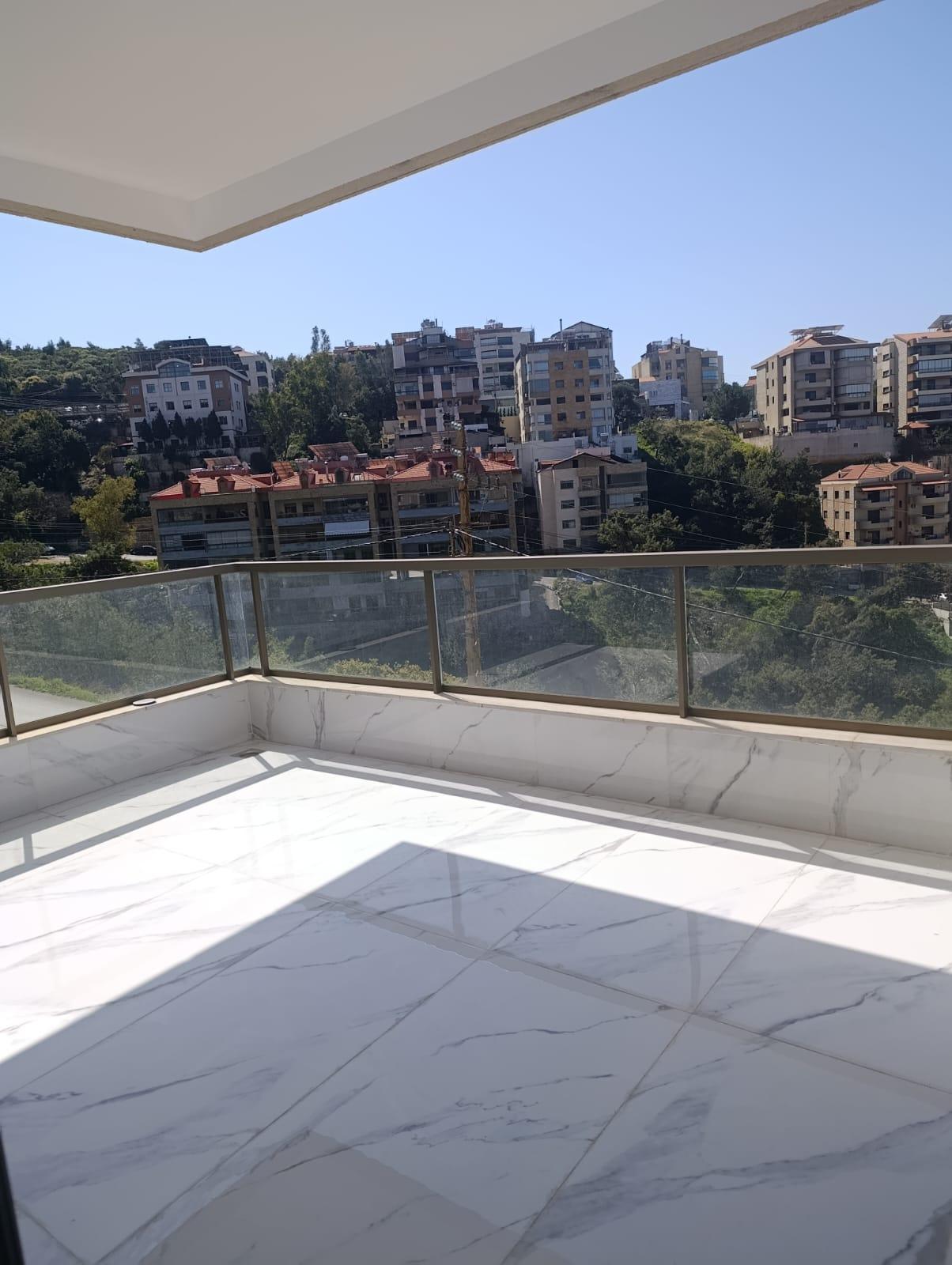 For Sale: Apartment in Roumieh