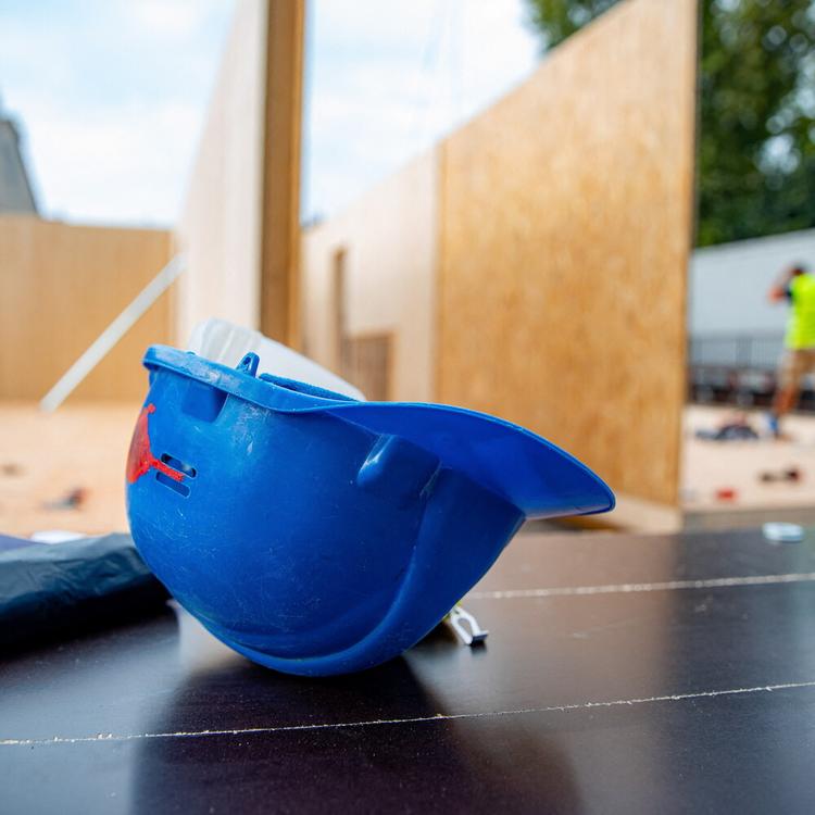 Caporalato nel cantiere del nuovo consolato Usa, fermato manager turco all'aeroporto di Or...
