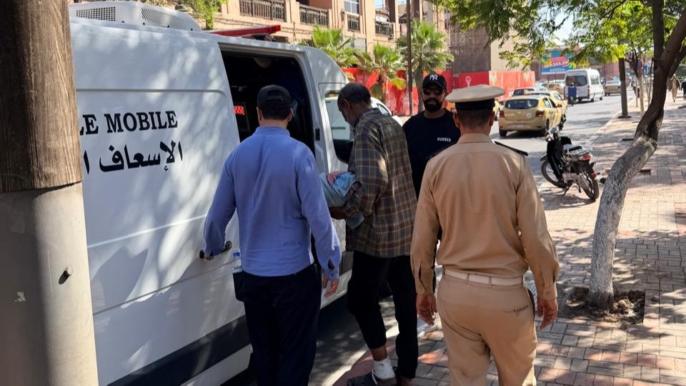 سلطات جامع الفنا في حملة لإحالة الأشخاص في وضعية تشرد على مراكز الرعاية
