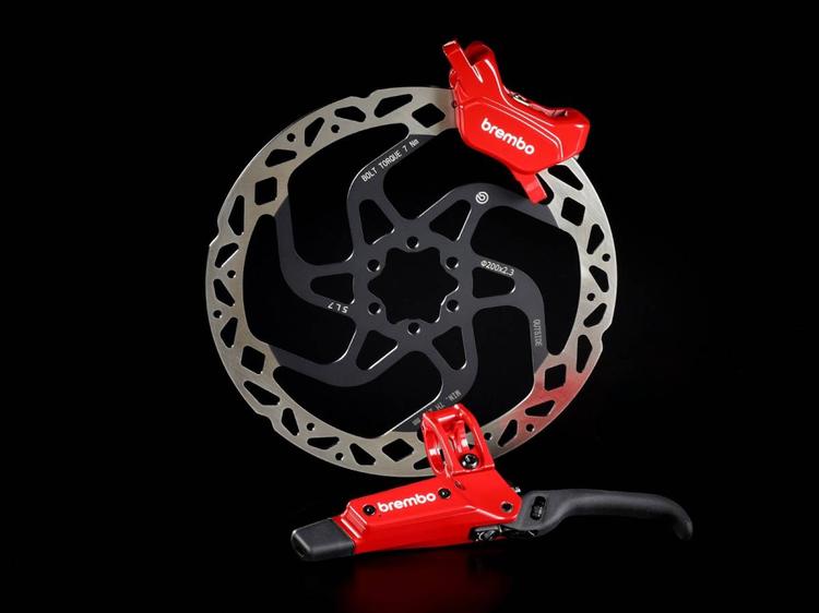 Brembo entra nella mountain bike e porta il DNA delle corse nei freni del futuro