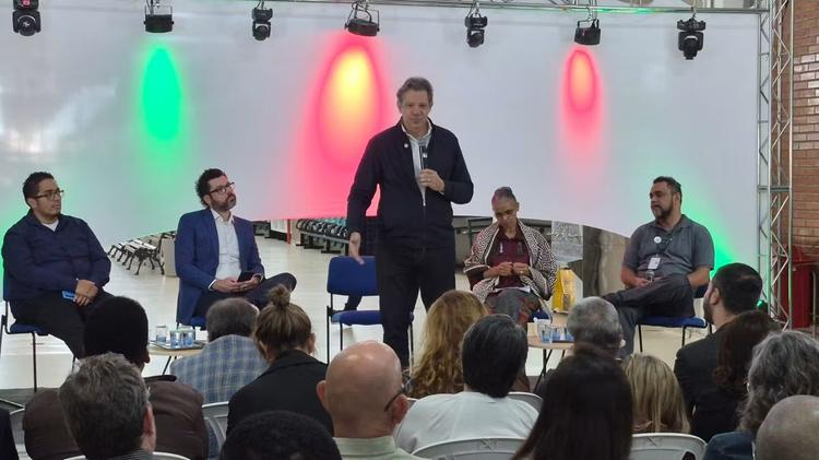 Haddad faz primeira agenda após anúncio de Márcio França como vice para disputa do governo de SP