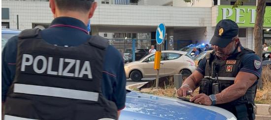 Controlli della polizia sul litorale barese: denunce e identificazioni