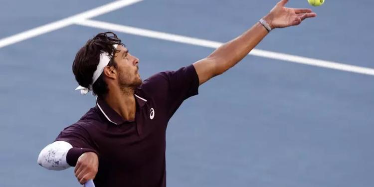 Atp Lione, Musetti vince in rimonta il derby italiano con Cobolli: in finale trova Fritz