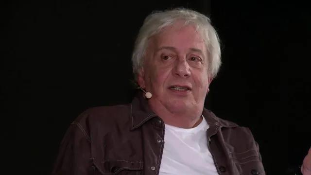 Marco Nanini é vaiado após interrupção de peça por problema com intérprete de Libras