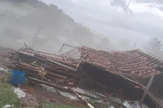 Temporal de granizo causa estragos em pelo menos 15 municípios do norte e noroeste do Estado&nbsp;