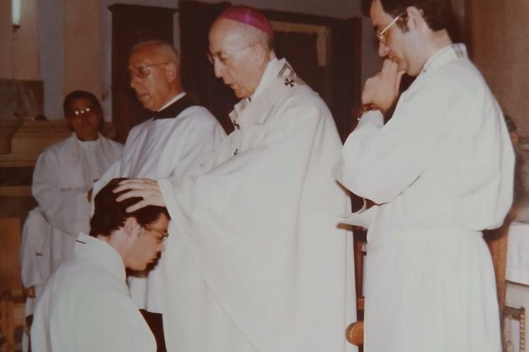 D. Jesús Catalá: «El ejercicio del sacerdocio ministerial configuró toda mi vida»