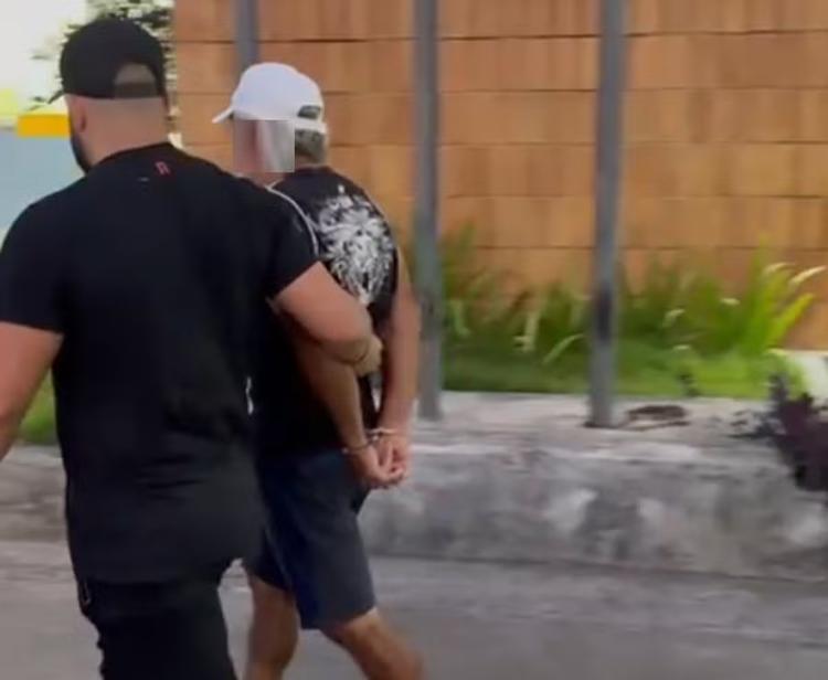 Mãe descobre gravidez de filha autista de 16 anos e denuncia abuso sexual à Deam; companheiro da avó foi preso